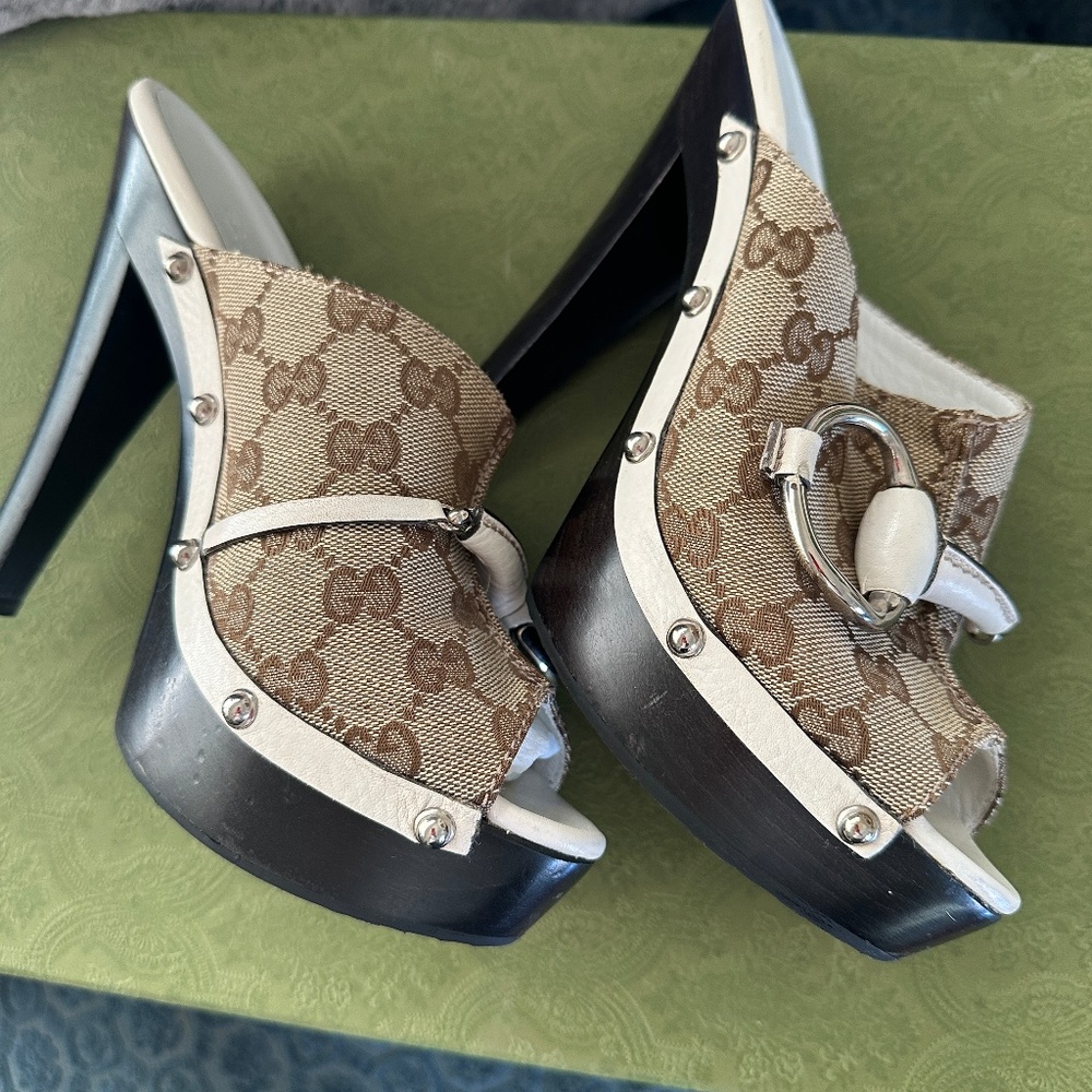 GUCCI HEELS - Picture 3 of 6